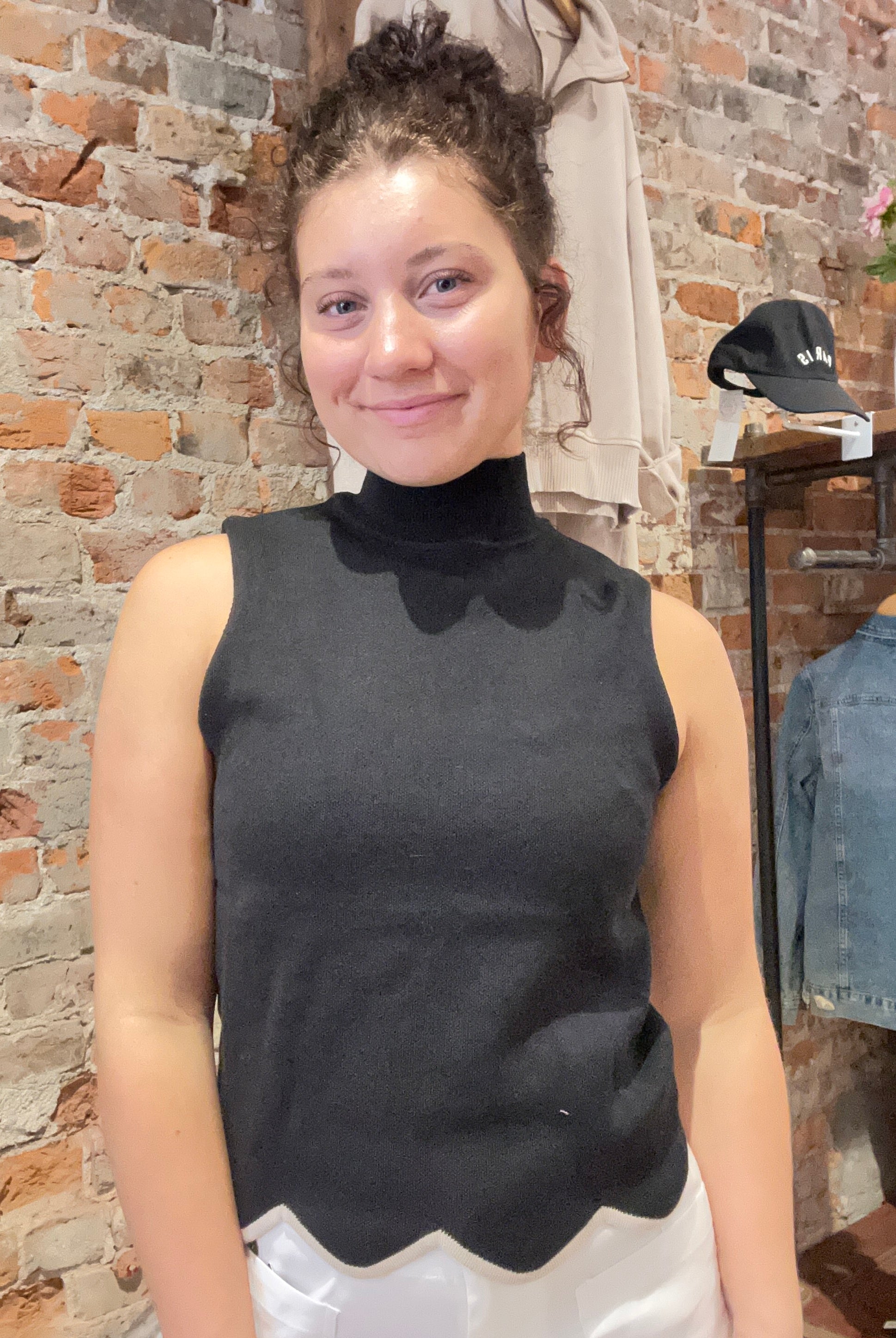 Jenni Sleeveless Scalloped Top-Tank Tops-Eesome-The Funky Zebra Ames, Women's Fashion Boutique in Ames, Iowa