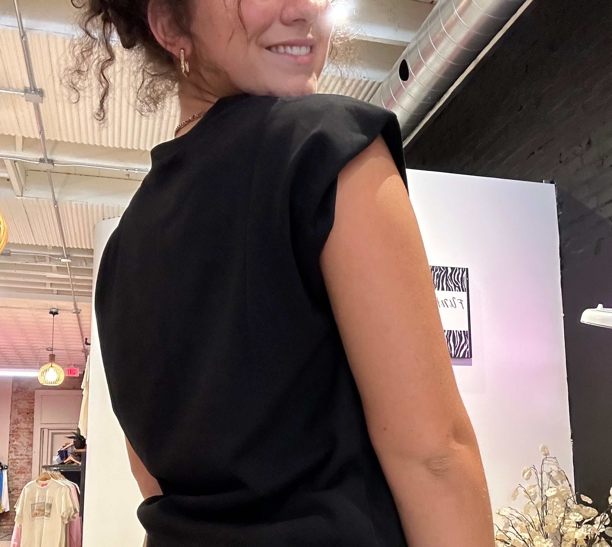 Davi Black Muscle Tee-Doe and Rae-The Funky Zebra Ames, Women's Fashion Boutique in Ames, Iowa