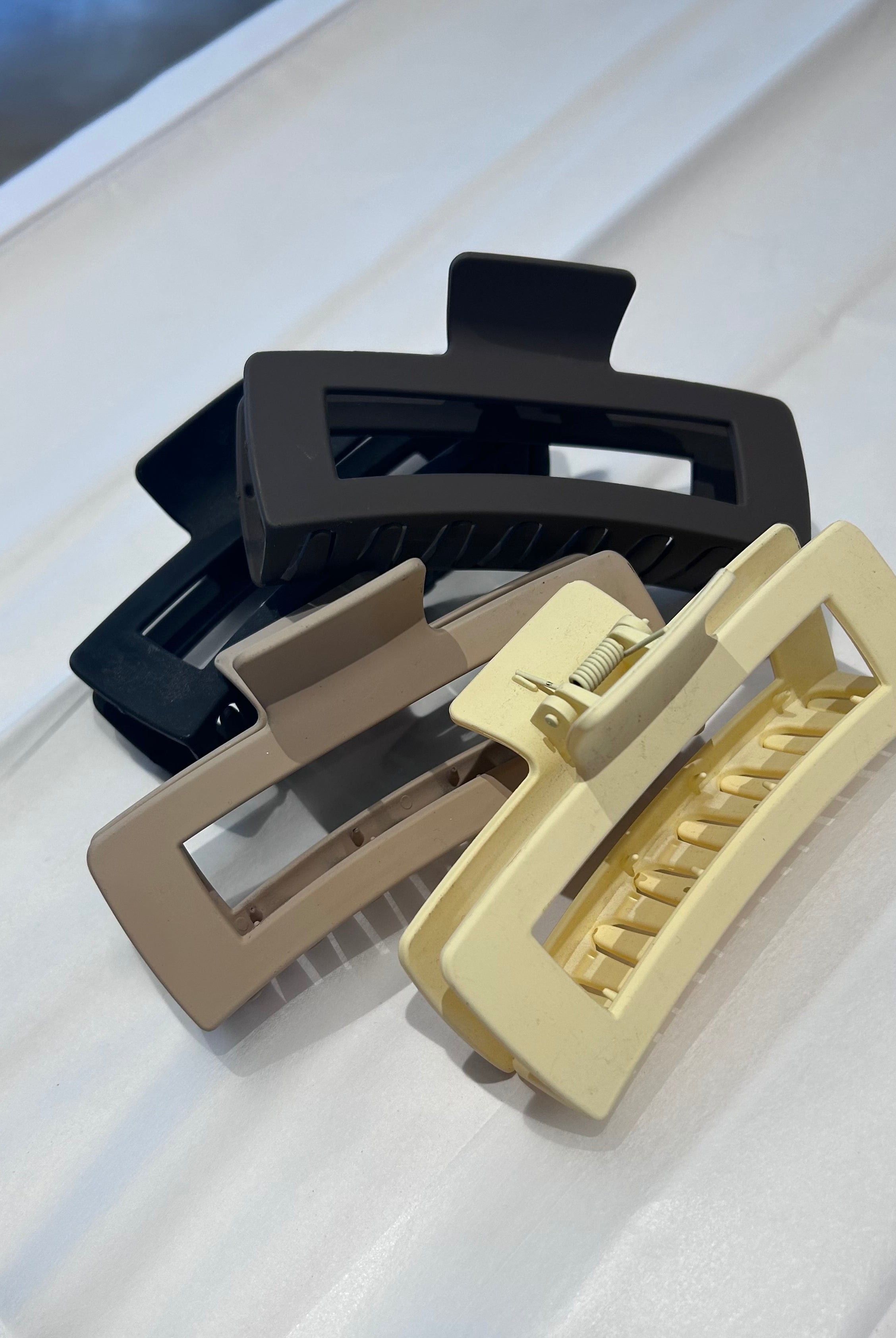 Claw Clips-Accessories-The Funky Zebra Ames-The Funky Zebra Ames, Women's Fashion Boutique in Ames, Iowa