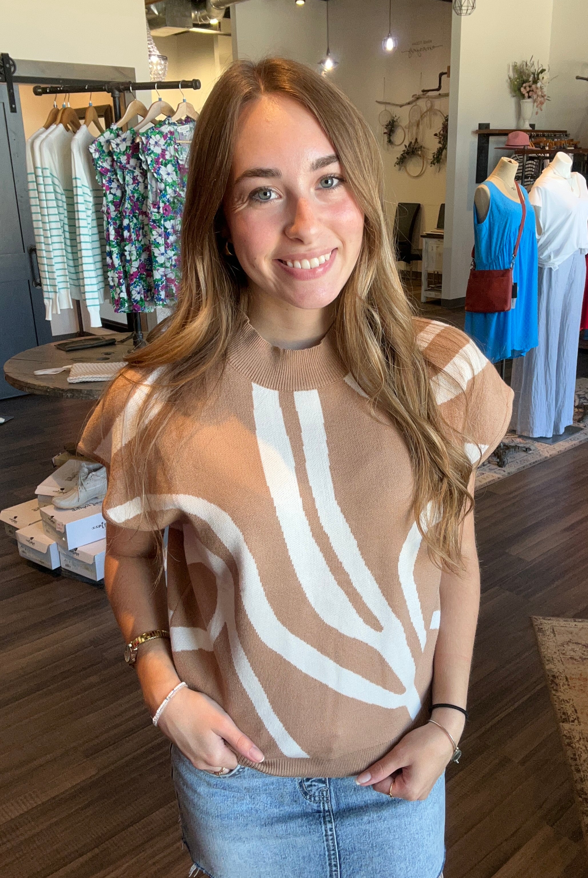 Coco Swirl Top-Eesome-The Funky Zebra Ames, Women's Fashion Boutique in Ames, Iowa