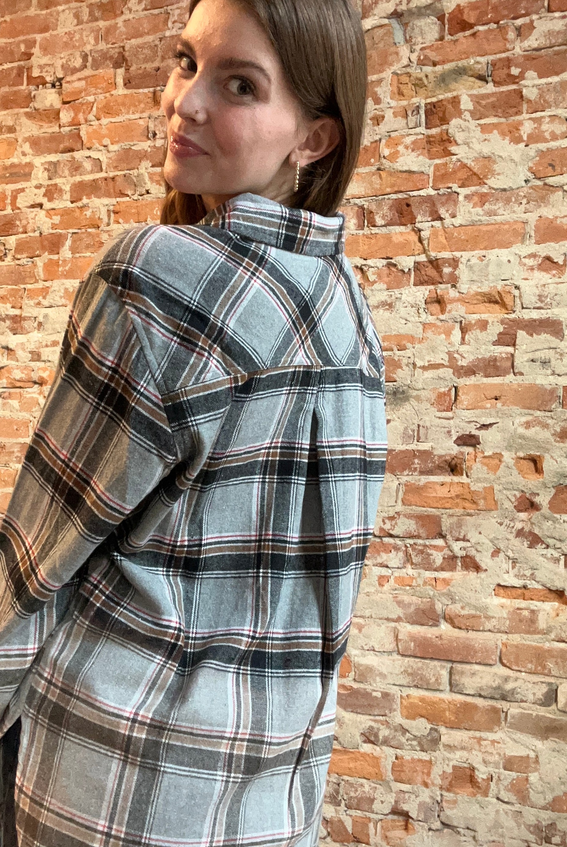 Gretchen Multicolor Flannel-Long Sleeves-Panache Accessories-The Funky Zebra Ames, Women's Fashion Boutique in Ames, Iowa