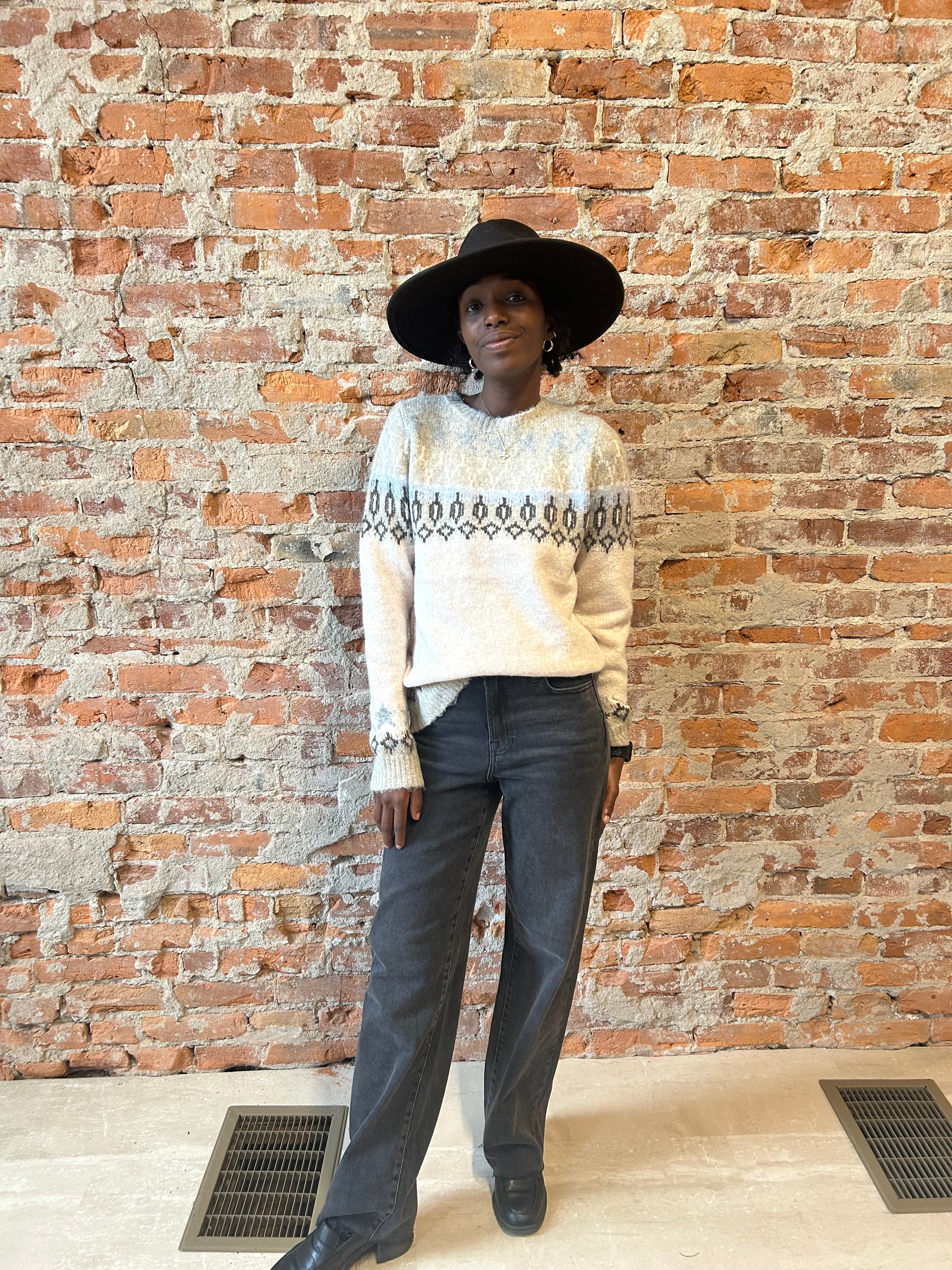 Kelsey Star Sweater-Sweaters-Thread and Supply-The Funky Zebra Ames, Women's Fashion Boutique in Ames, Iowa