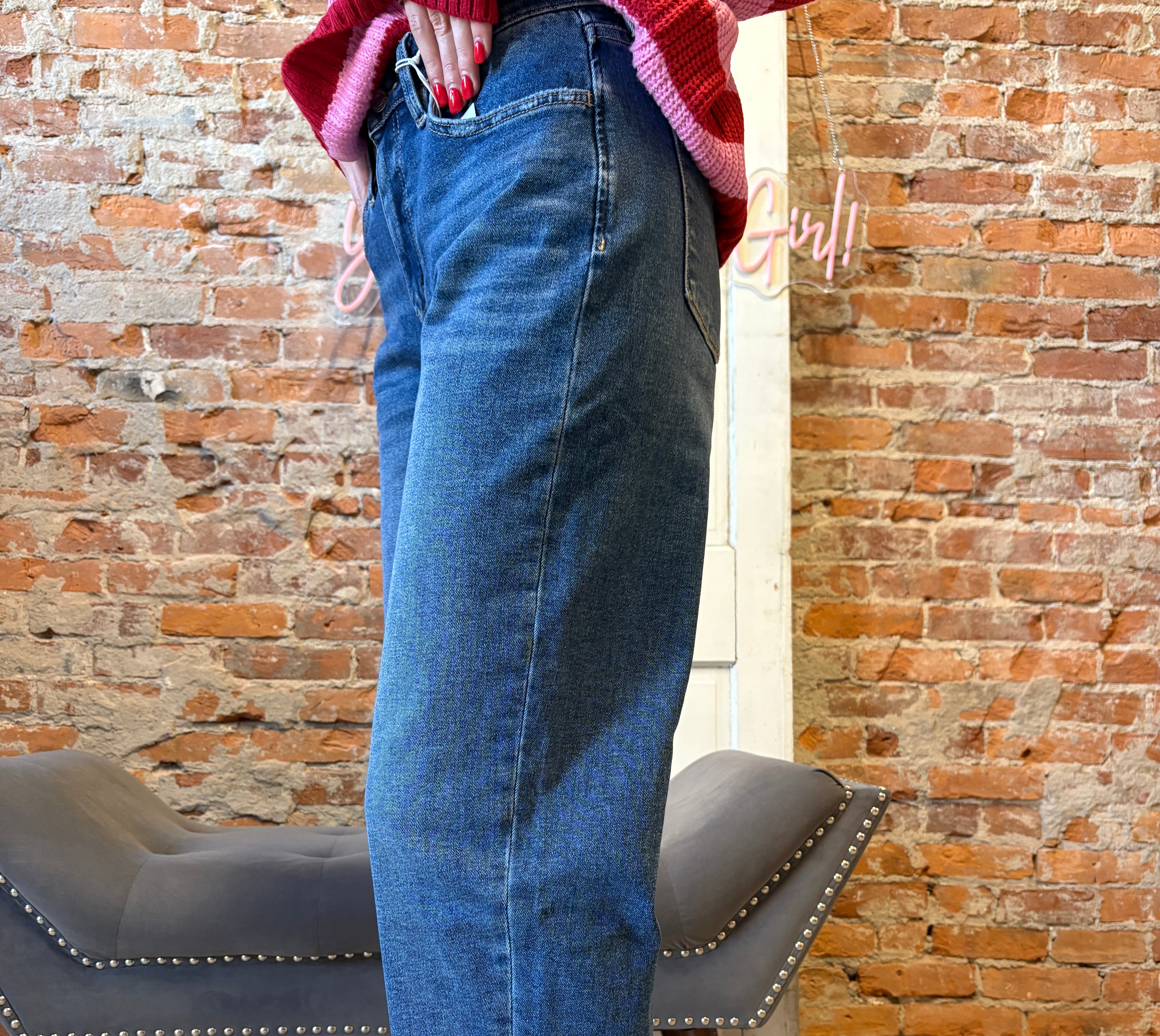 Resi Barrel Jeans-Jeans-Veveret-The Funky Zebra Ames, Women's Fashion Boutique in Ames, Iowa