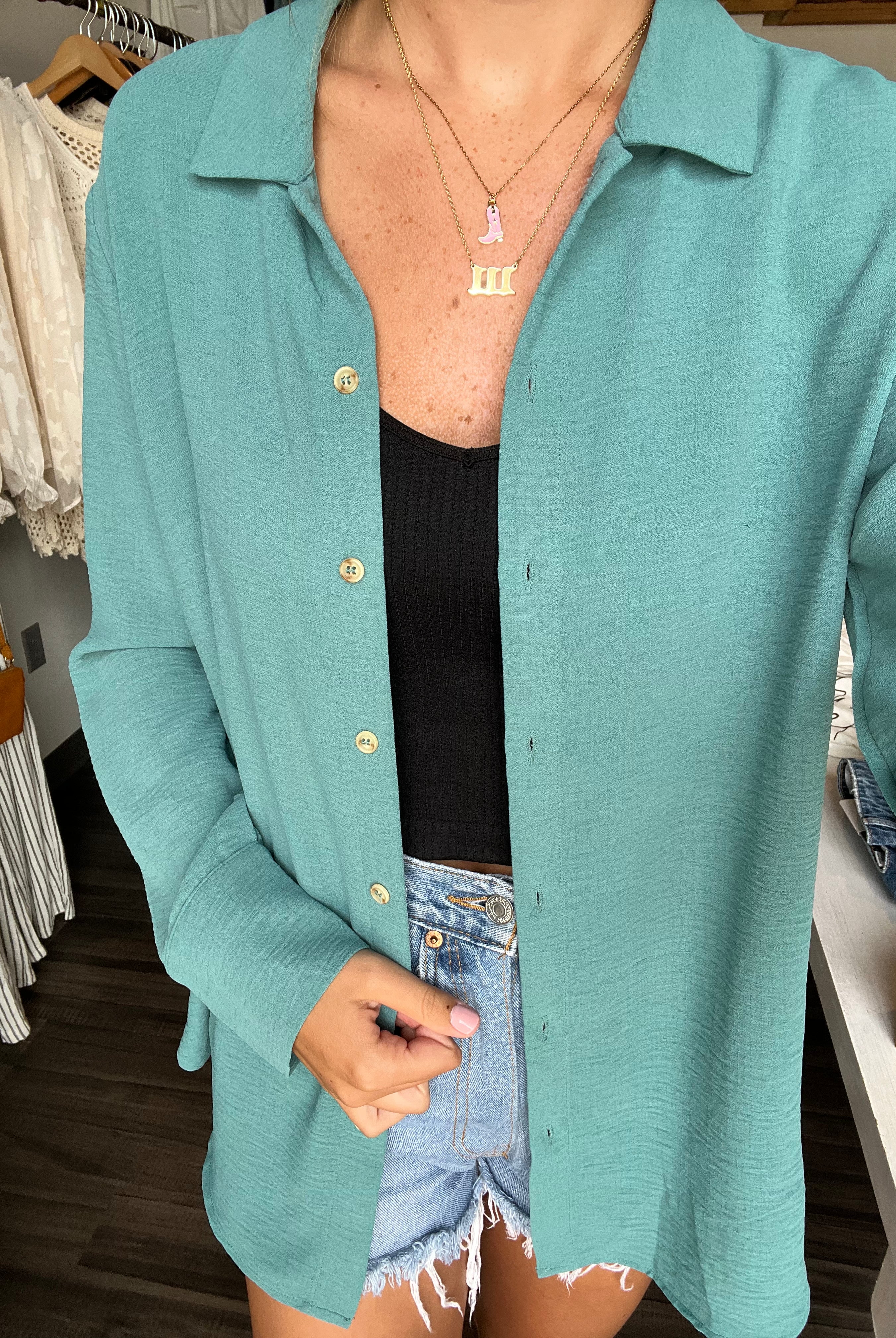 MN Belinda Button Down-Long Sleeves-Mystree-The Funky Zebra Ames, Women's Fashion Boutique in Ames, Iowa