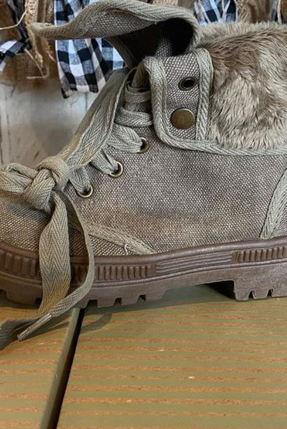 MN In Charge-Boots-The Funky Zebra Ames-The Funky Zebra Ames, Women's Fashion Boutique in Ames, Iowa