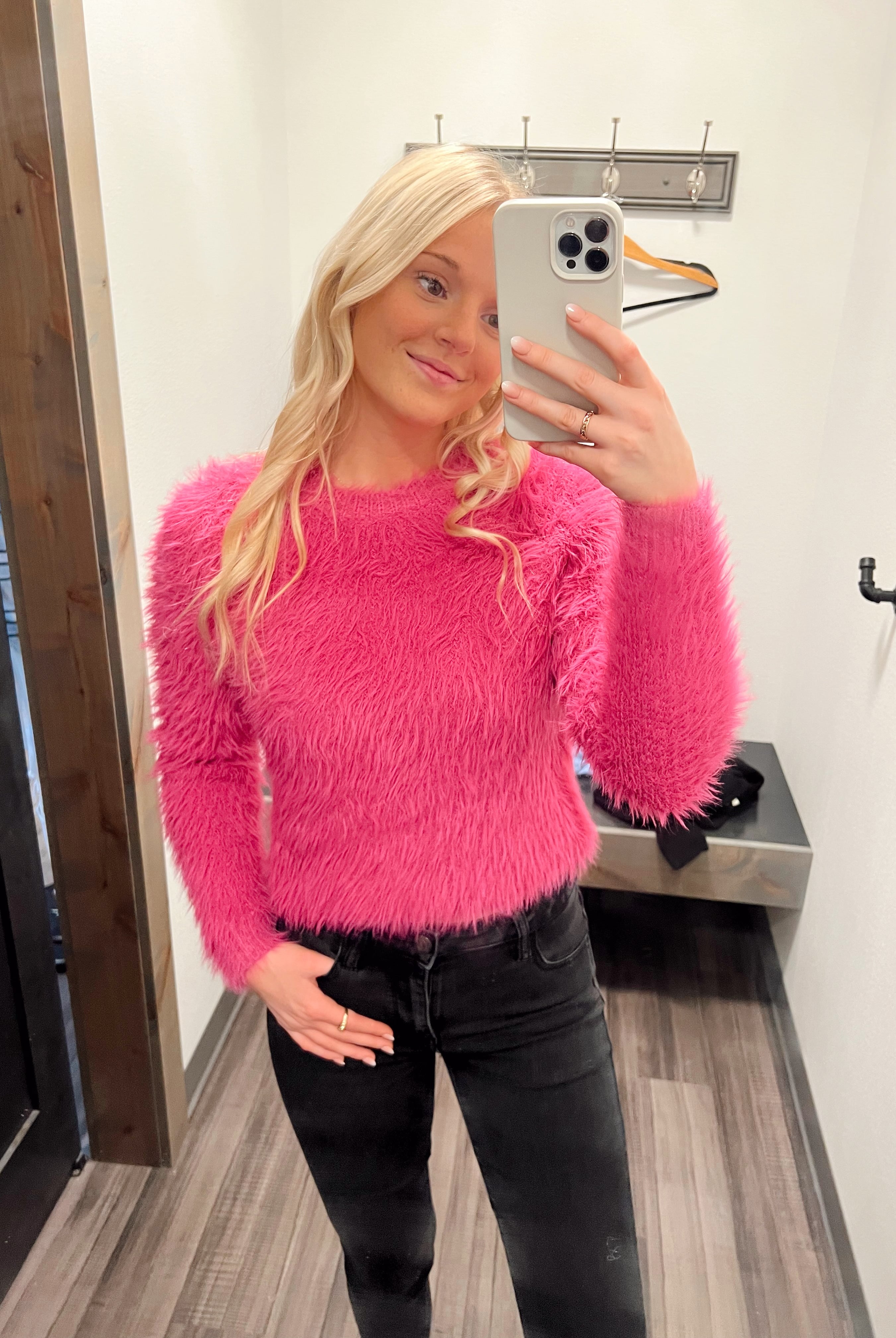 MN Pretty In Pink-Long Sleeves-Skies Are Blue-The Funky Zebra Ames, Women's Fashion Boutique in Ames, Iowa