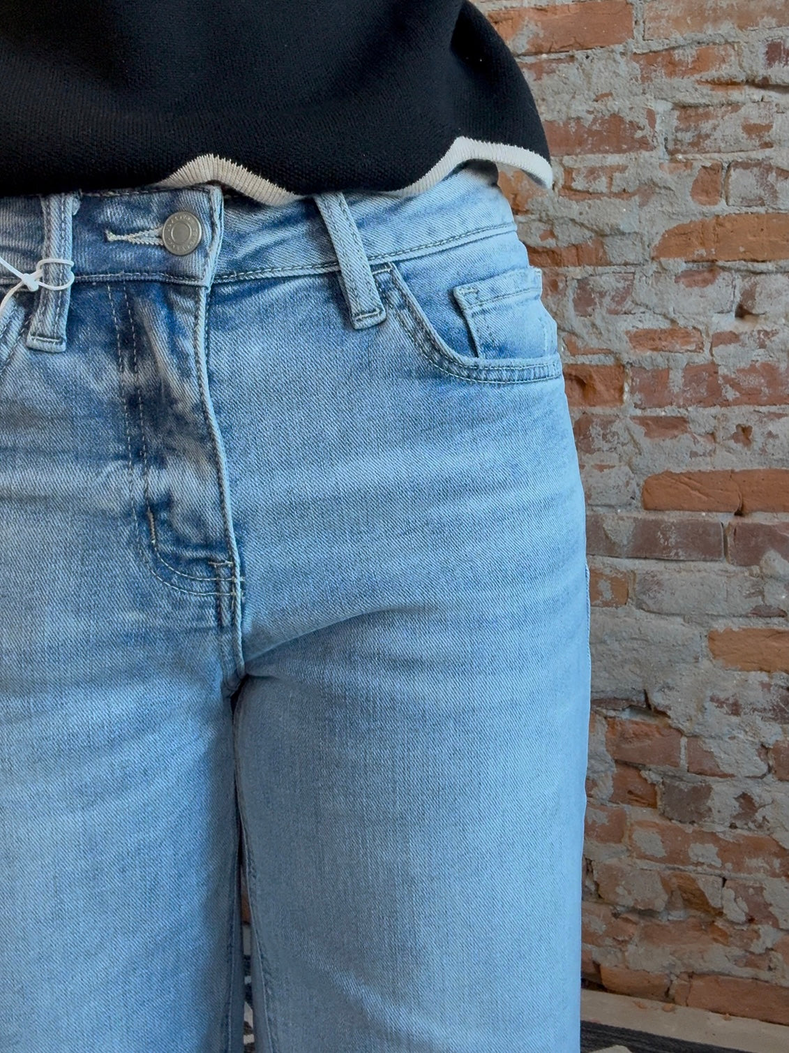 Nicollet Barrel Jean-apparel-Vervet-The Funky Zebra Ames, Women's Fashion Boutique in Ames, Iowa