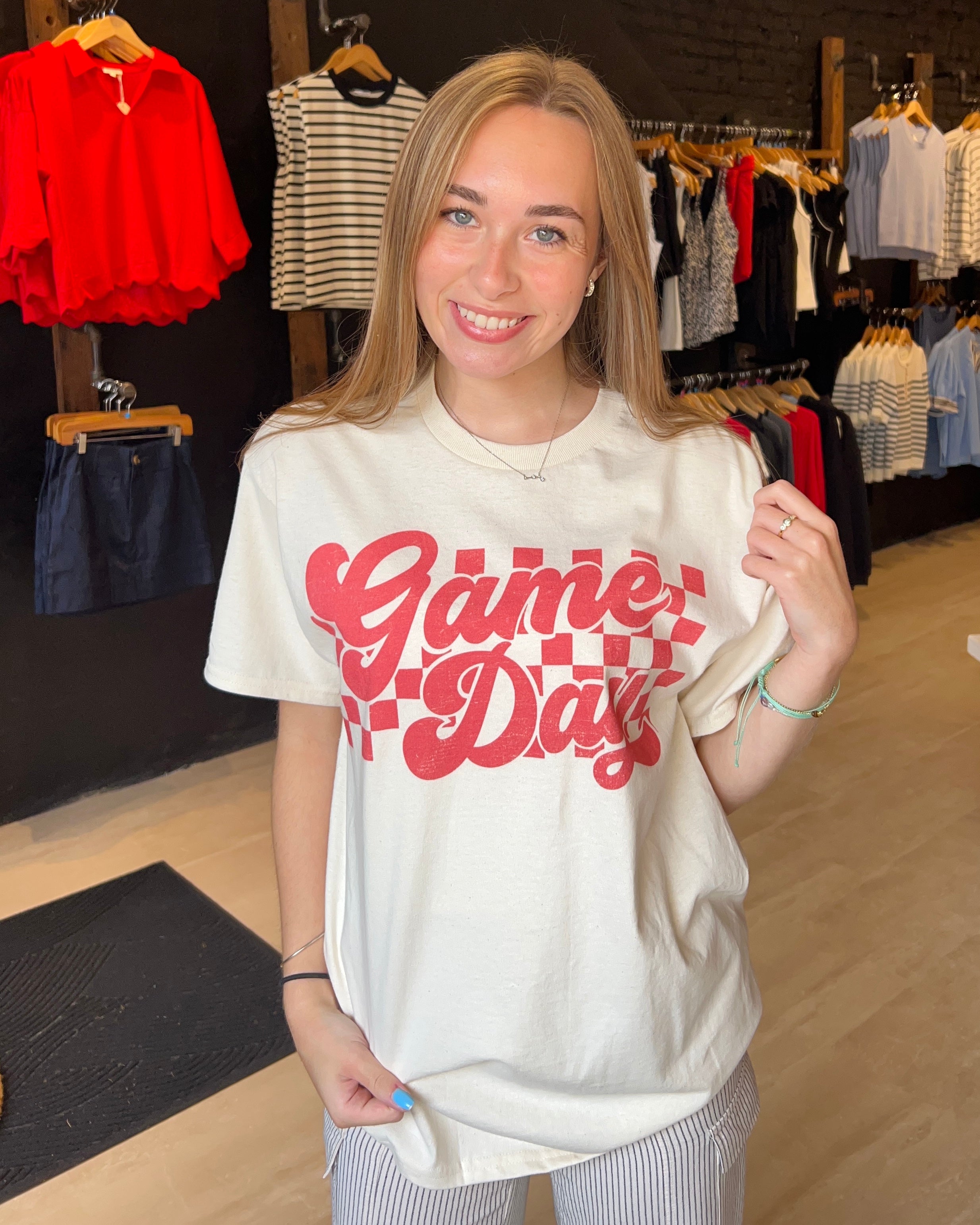 Ameri♡ SIDE EMBROIDERY OVER LOGO TEE Ameri♡ SIDE EMBROIDERY OVER LOGO TEE