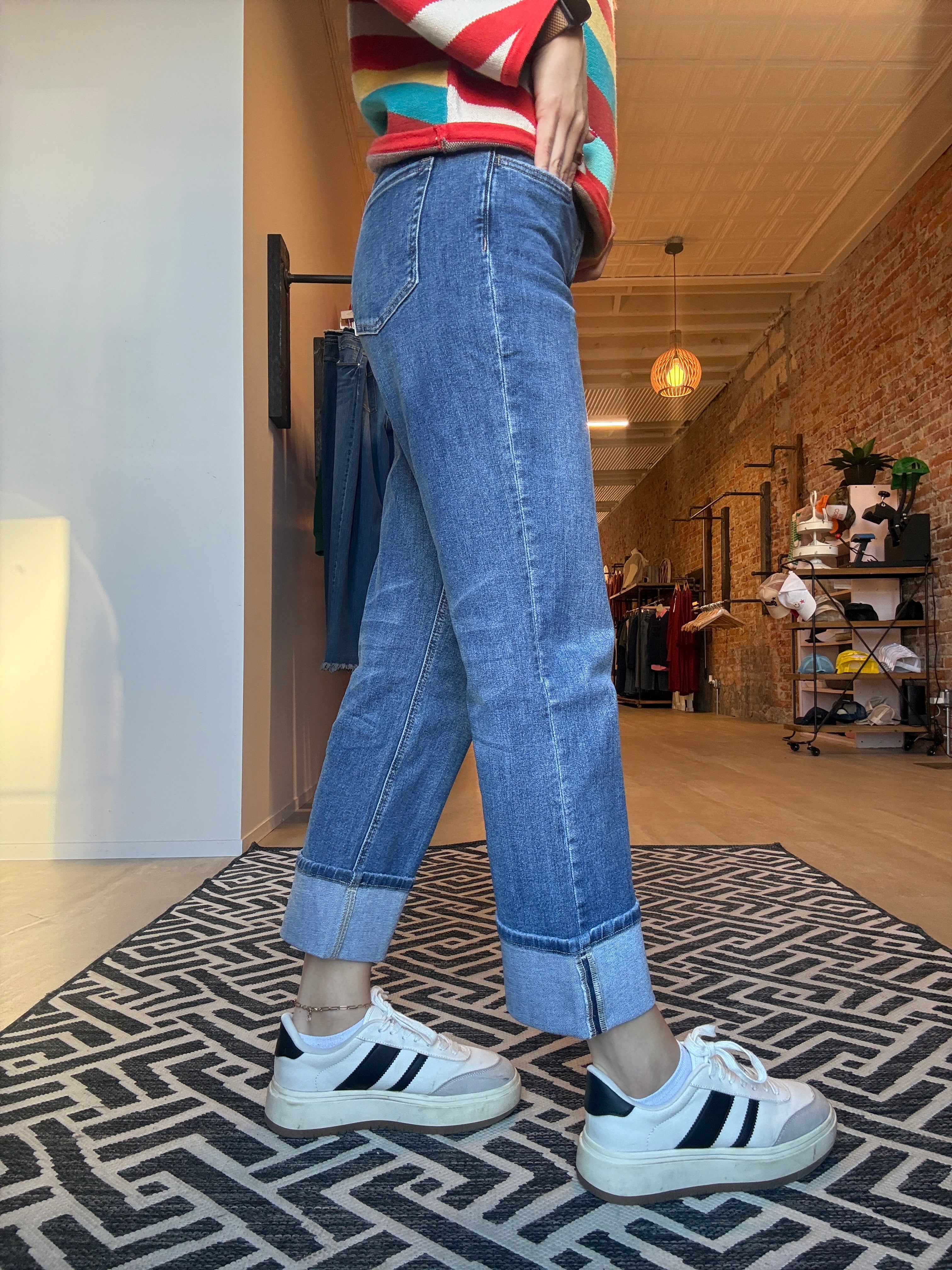 Benny Straight Leg Jeans-Jeans-Veveret-The Funky Zebra Ames, Women's Fashion Boutique in Ames, Iowa